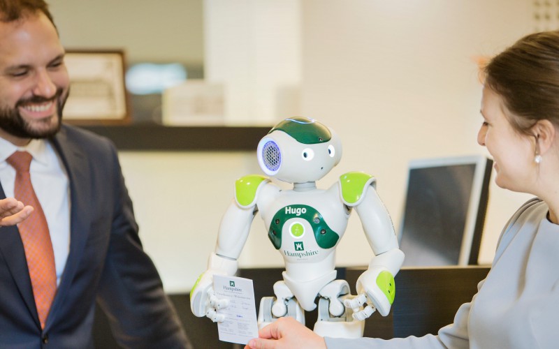 ‘Robots binnen vijf jaar geïntegreerd’